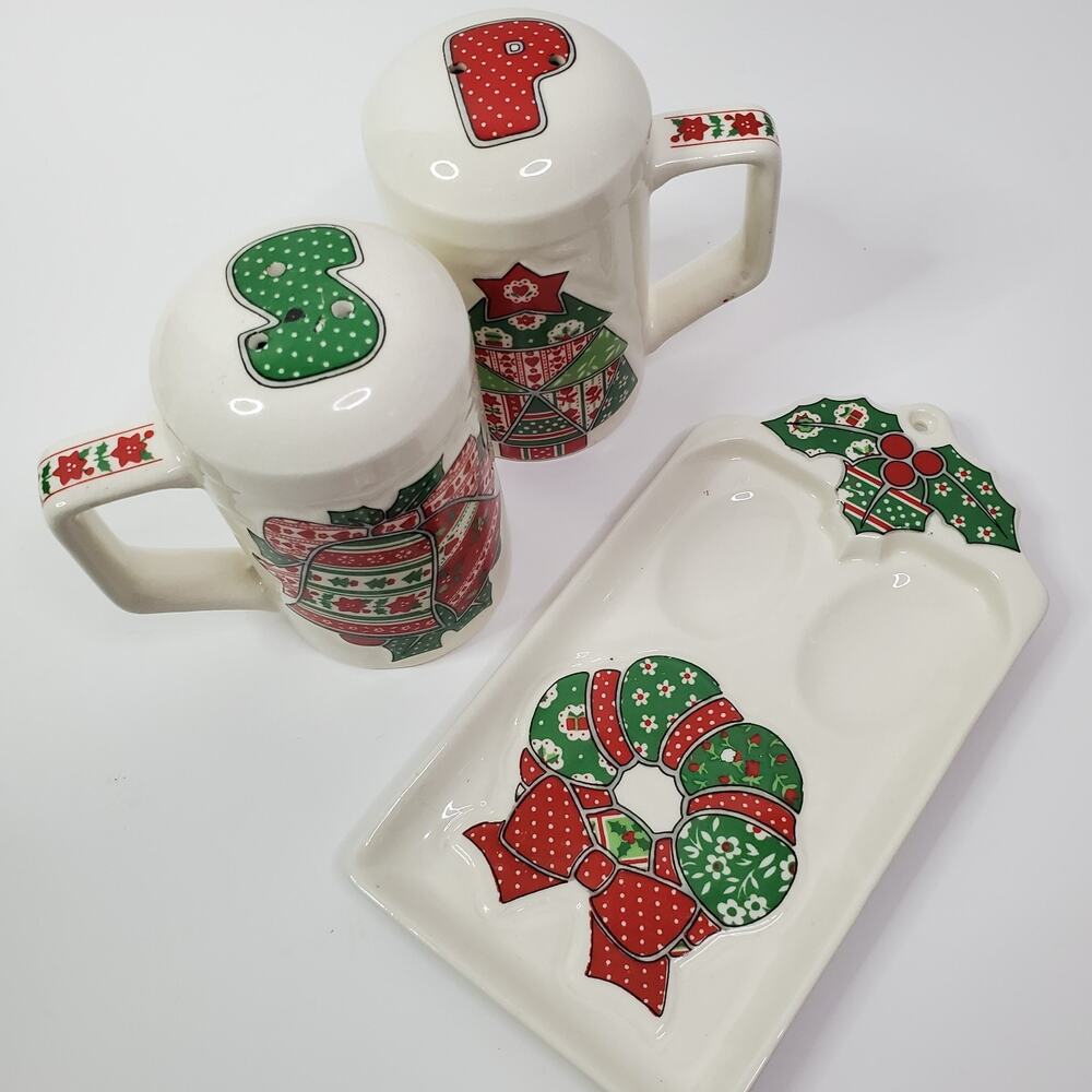 VTG Salt & Pepper Shakers Christmas Stocking Tree Quilted Garden Patch Enesco
